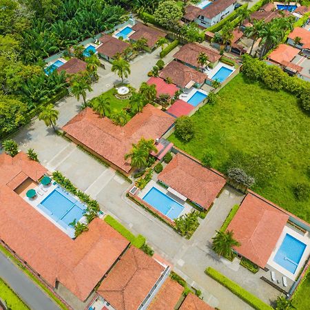Hotel Paloverde Villas Campestres Apiay Buitenkant foto