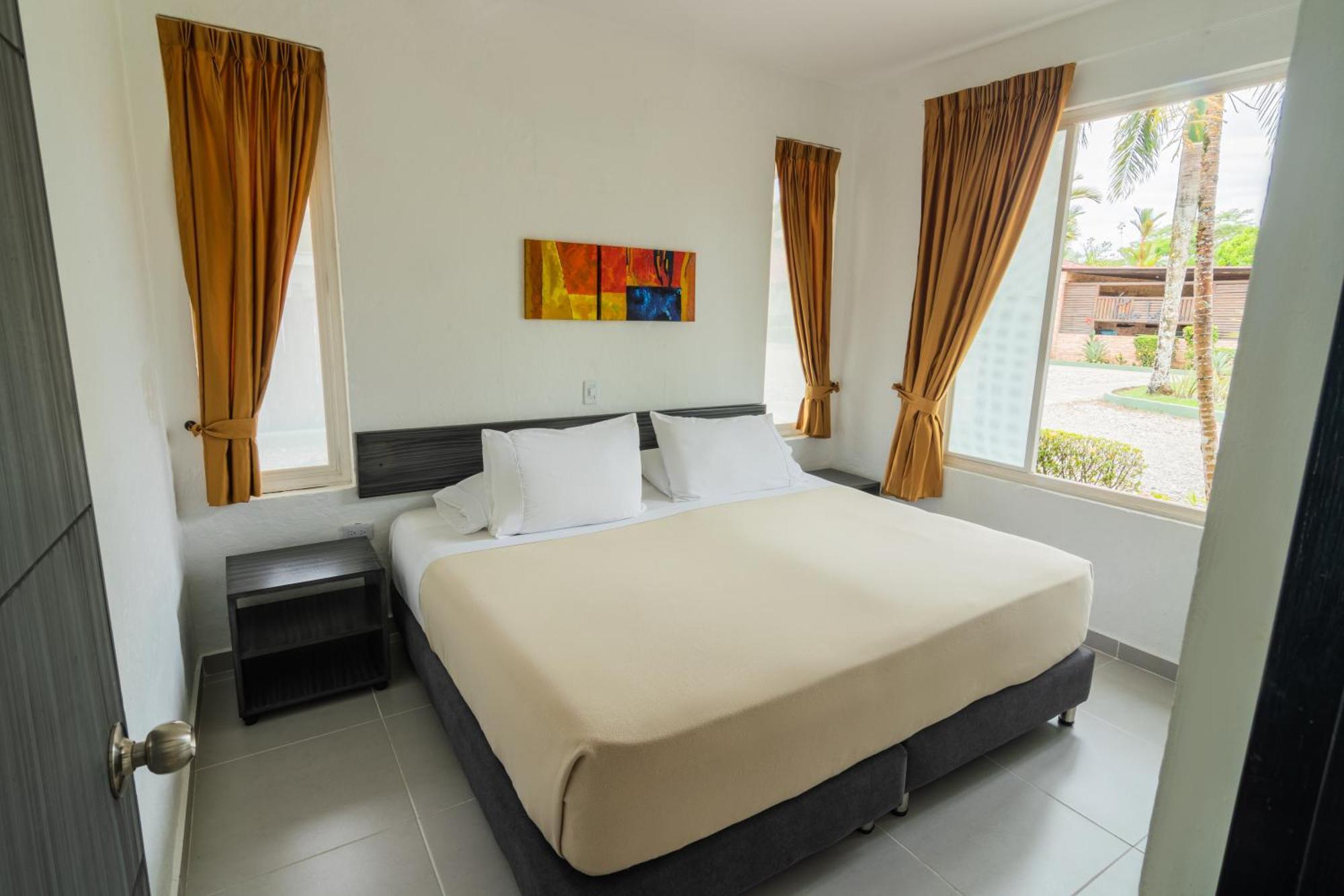 Hotel Paloverde Villas Campestres Apiay Buitenkant foto